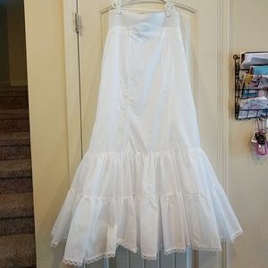 Davids Bridal Crenoline Bridal Slip Fit and Flare